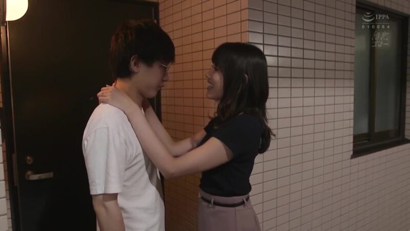 Gái Xinh Hồng Kông Bị Ông Chủ Bạo Dâm Bằng Roi