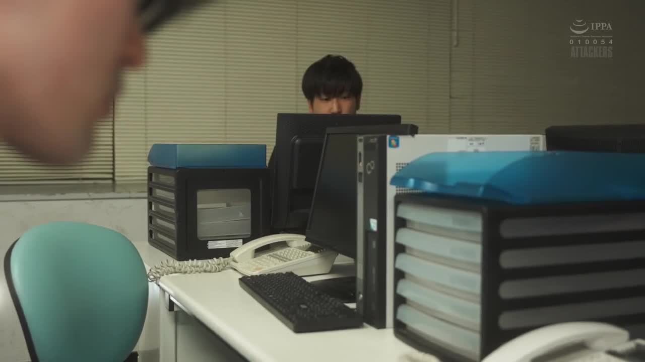 Bà Bầu Vú To Thèm Sex Bị Hàng Xóm Địt Khi Chồng Đi Vắng